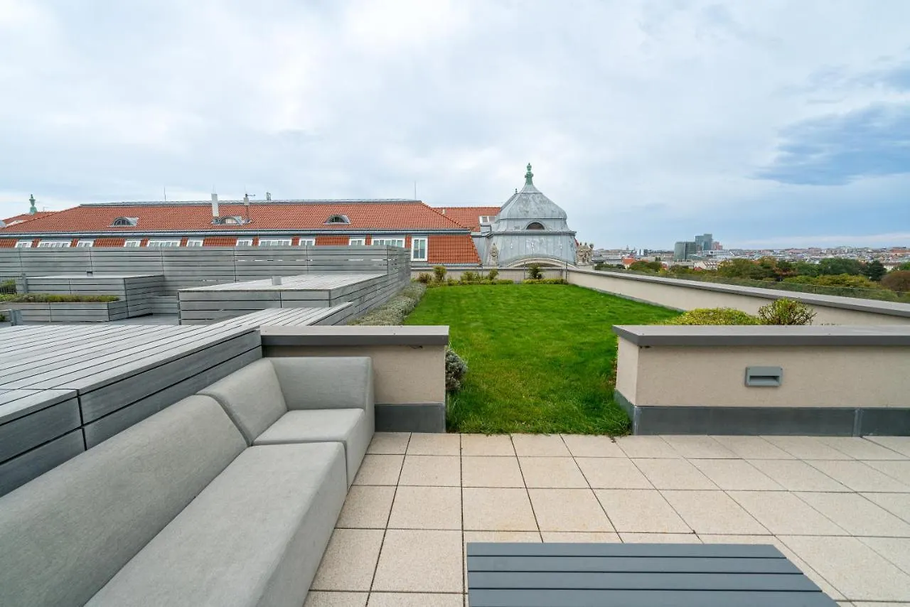 Apartment Vienna Residence, Schlossallee - Schonbrunn Austria